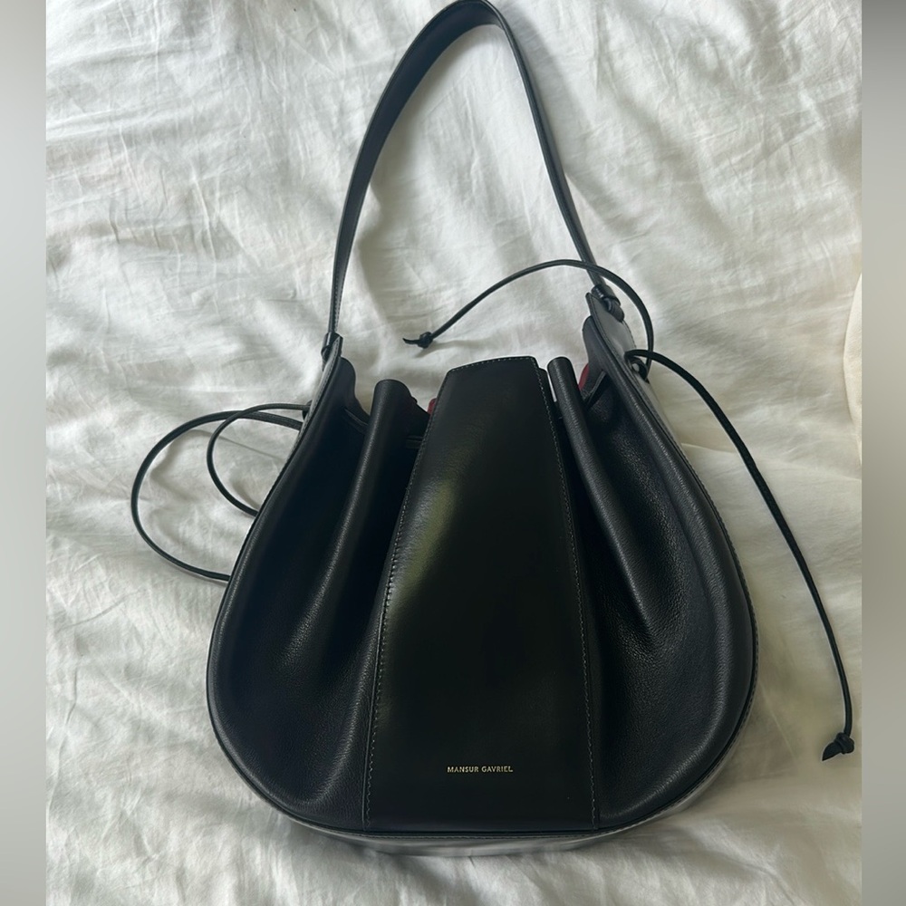 Mansur Gavriel large Lilium Leather Bucket Bag black MSRP$745